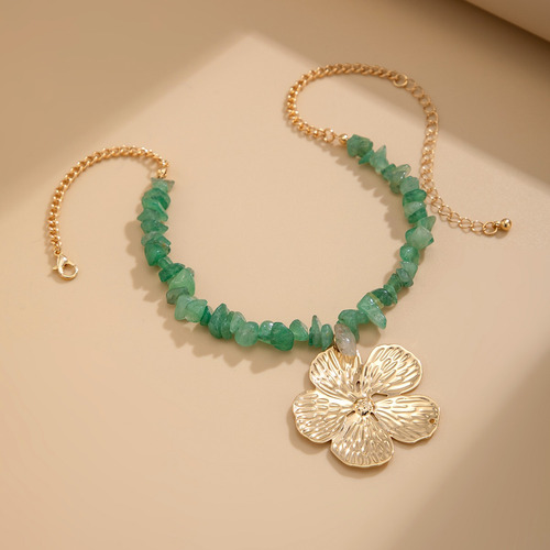 Collar Con Colgante De Flores Con Piedras Irregulares Étnica