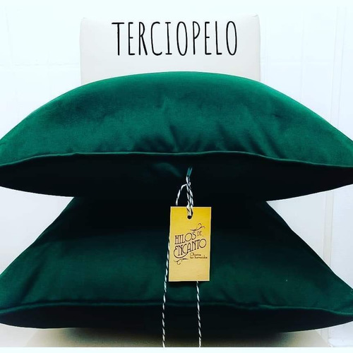 Combo Dos Almohadones Terciopelo Verde Ingles