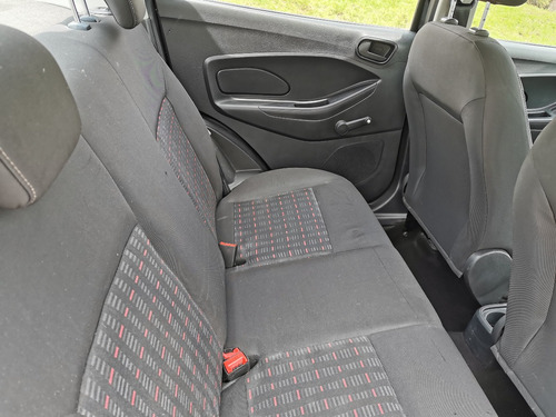 Imagen 10 de 14 de Ford Figo 2018 Sedan Impulse Ac