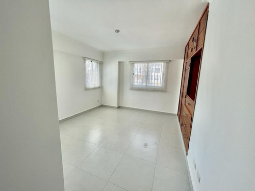 Apartamento En Venta Alquiler En Evaristo Morales