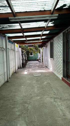 Amplia Casa En Villa Macul