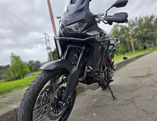 Honda Africa Twin 2024 - Negociable
