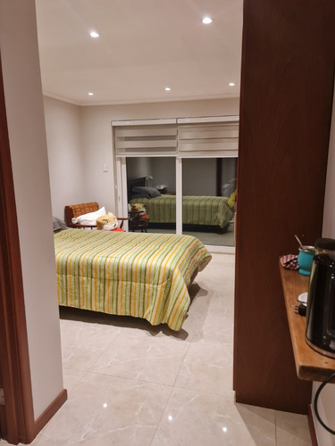 Casa De 180 M2, 6 D 6 B, Dos Pisos, Isla Teja , Valdivia