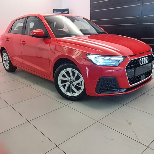Imagen 2 de 15 de Audi A1 30 Tfsi 116 Cv