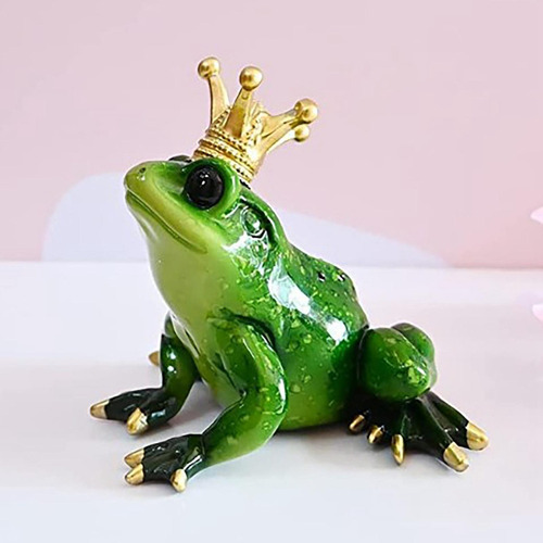Para Figuras De Corona Con Rana Verde Divertida Y