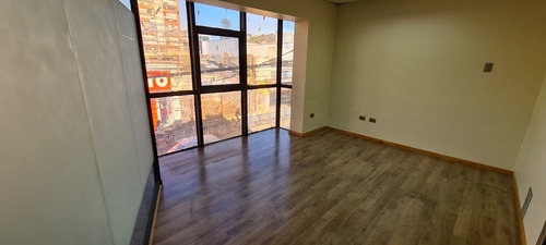 Imagen 5 de 14 de Oficina 145m2 En Pleno Centro De Talcahuano