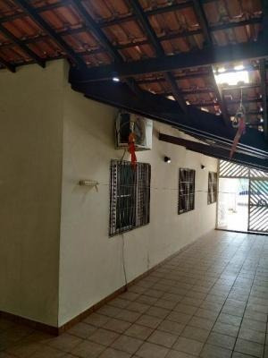 Casa No Loty Em Itanhaém, Ficando Lado Praia À 90m Do Mar