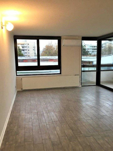 Hermoso Y Seminuevo Con Cocina Cerrada.y Loggia