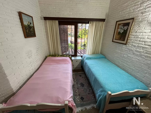Vende Casa De 3 Dormitorios En Pinares, Punta Del Este