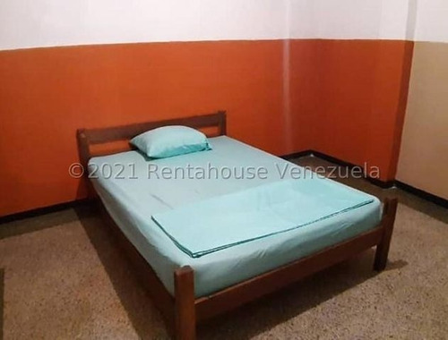 Imagen 11 de 15 de En Venta Edificio De Tres Niveles - Parroquia Santa Rosalia