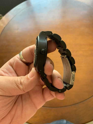 Relógio Em Madeira Marca Woodz