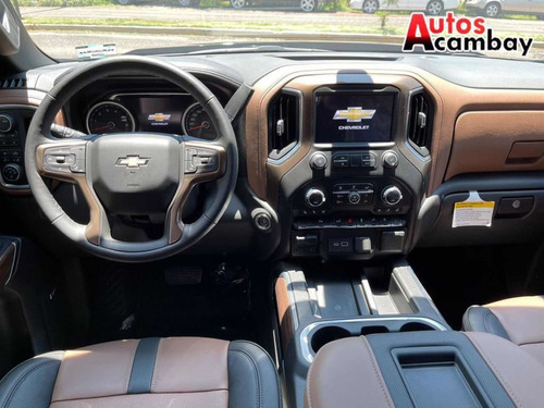 Imagen 14 de 15 de Chevrolet Cheyenne 6.2 2500 Doble Cab High Country 4x4 At
