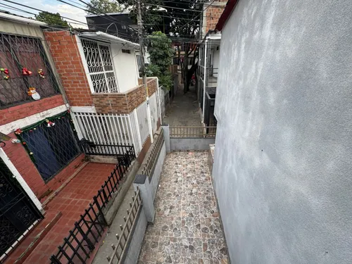 Casa En Venta En Villa Del Prado. Cod V8014562