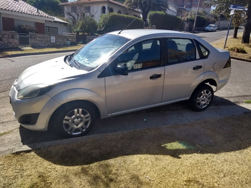 Ford Fiesta Max 2011