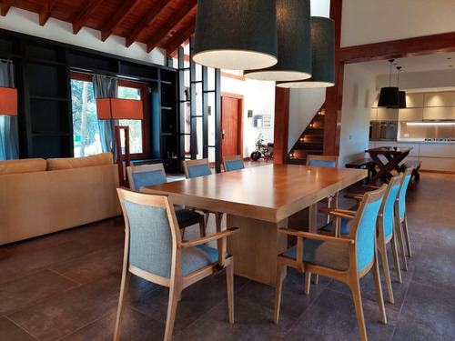 Imagen 9 de 30 de Venta Casa Moderna En Carilo Barrio Zorzal
