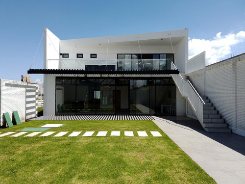 Imagen 3 de 16 de Venta Casa Nueva En Fraccionamiento Botaniko Metepec