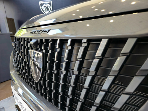 Peugeot 2008 1.0T Gt