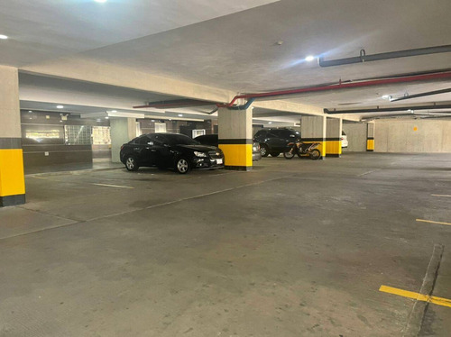 Imagen 3 de 14 de Penthouse En Venta Altos De El Parral 200mts Alexandra Ramírez 04147041922