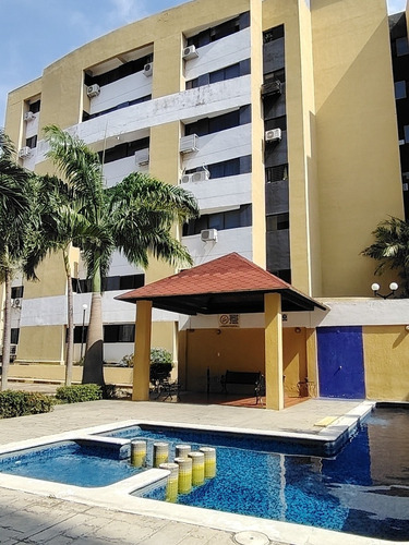 Johana Lazaro Vende Apartamento En Res. Bromelia. El Rincón. Municipio Naguanagua. Edo Carabobo. 86 Mts2 **solo Clientes**
