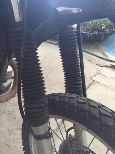 Imagen 15 de 17 de Honda Tornado 250