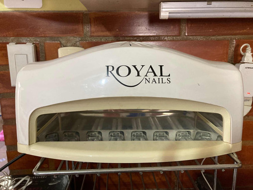 Lámpara De Uñas Royal (Usado)