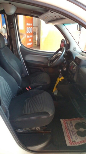 Imagem 6 de 10 de Fiat Doblo 2015 1.8 16v Essence Flex 5p