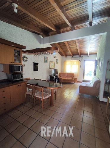 Imagen 3 de 14 de Remax Arena Vende Casa En Tejas Rojas