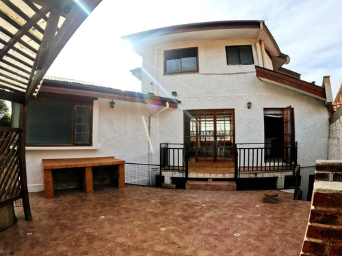 Casa Familiar 291 M2 En 512 M2 Terreno Bosques De Montemar