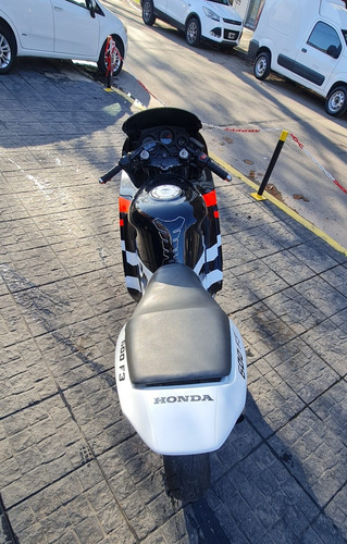 Imagen 4 de 24 de Honda Cbr 600 F3