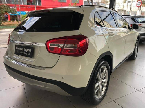 Imagem 2 de 8 de Mercedes-benz Gla 200 1.6 Cgi Style 16v Turbo Flex 4p