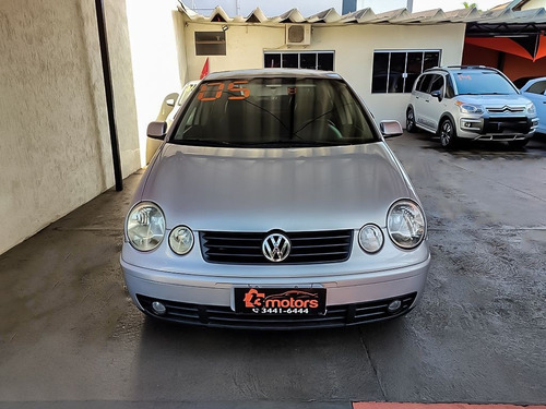 Imagem 3 de 12 de Volkswagen Polo Sedan 1.6 Mi Evidence 8v 2005