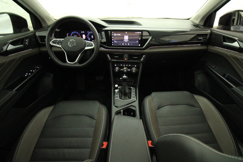 Volkswagen Taos 1.4 Tsi Highline At