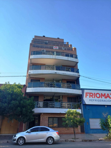 Bº Gral. Paz Depto De 1 Dor. Semi-amoblado - C/balcón -terraza De Uso Común C/ Asador !!