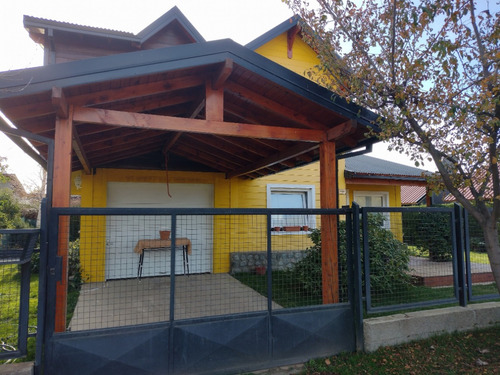 Venta Establecimiento Productivo De Bodega De Vino Artesanal + Vivienda, En Ph. Maquinarias Incluidas. A 15 Km De San Carlos De Bariloche