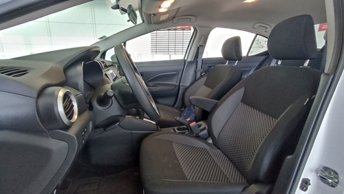 Imagen 9 de 13 de Nissan Versa 2020 1.6 Sense At