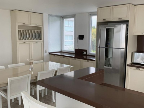 Casa En Venta De 5 Dormitorios En Playa Mansa