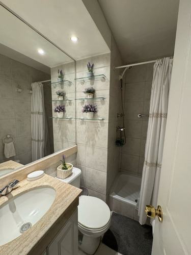 Espectacular Depto. Las Condes. 2 Dorm Y 2b, Con Est + Bod