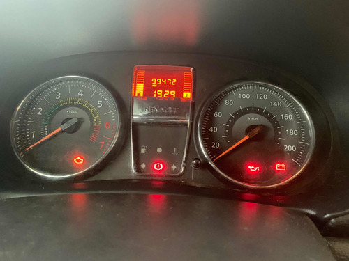 Renault Clio 1.2 Mio Confort Plus Abc 2013