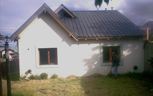 Imagen 2 de 9 de Casa - Esquel