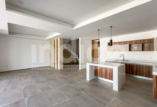 Casa En Venta En Mérida En Privada Tamora, Conkal