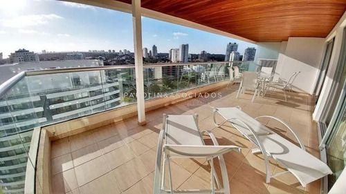 Apartamento En Venta En Icon Brava Tower, Punta Del Este.