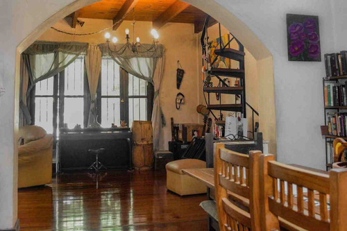 Casa En Venta Adrogue-ideal Inversor-lote 870 M2