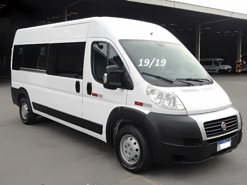 Van Fiat Ducato Executiva Marticar Ano 2019/19 16 Lugares.