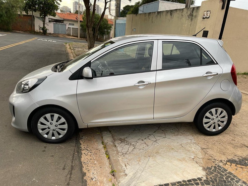 Imagem 6 de 10 de Kia Picanto 2016