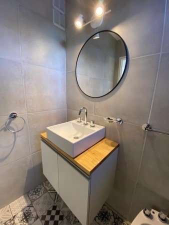 Imagen 15 de 16 de Venta De Departamento 2 Ambientes, La Perla. Reciclado