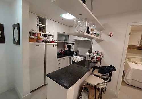 Imagem 4 de 9 de Flat À Venda Na Rua Pompeu Loureiro, Copacabana, Rio De Janeiro - Rj - Liv-20019