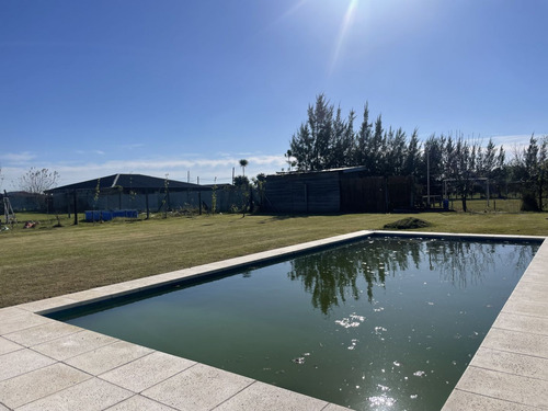 Venta De Casa De 2 Ambientes En San Vicente