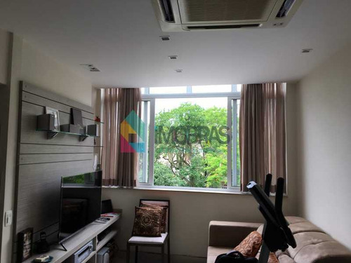 Imagem 1 de 15 de Apartamento Totalmente Reformado, Fino Acabamento Em Localização Privilegiada Tranquilidade Total !! - Boap10473