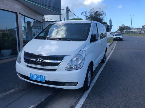 Hyundai H1 Mini Bus 12 Pasajeros 2.5cc