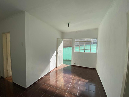 Imagem 8 de 16 de Casa De 2 Quartos,sala,cozinha,banheiro E 1-vaga De Garagem